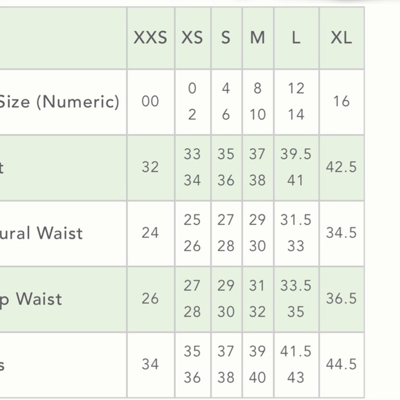 Women's T-shirt with short sleeves, summer 2023, with a pattern and beads. - Picture 4 of 5